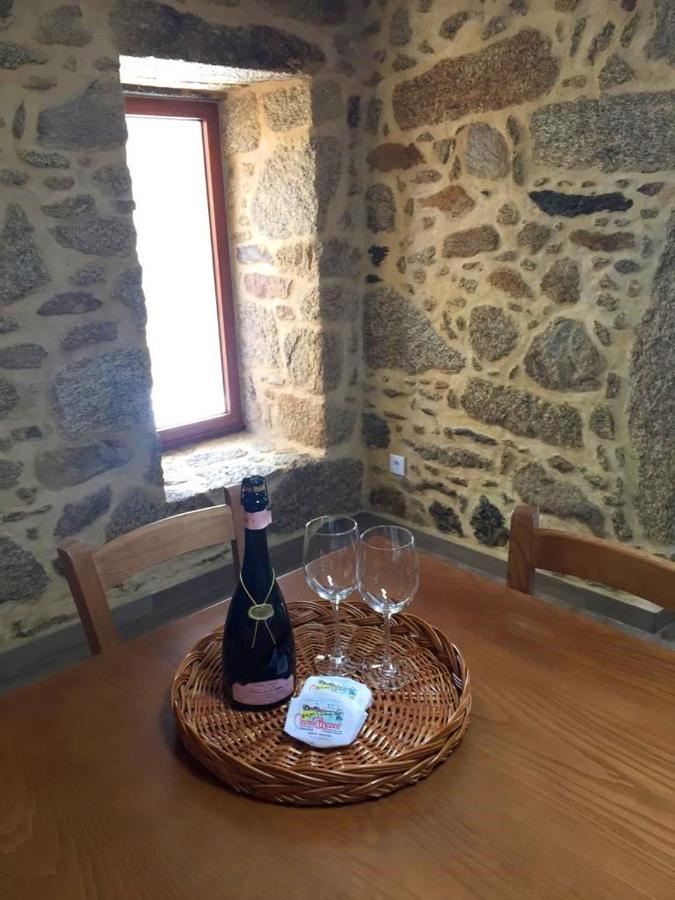 オリヴェイラ・デ・アゼメーイス Casa Do Caminho - Osselaヴィラ エクステリア 写真